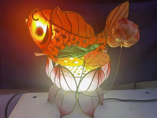 花燈映童心，非遺傳薪火——何氏藝術燈彩傳承人校園行